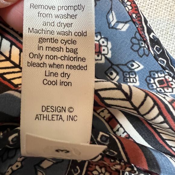 Athleta Medallion Dunes Tank Top Women's L Tie Racer Back Boho Keyhole Tassels - Picture 11 of 12